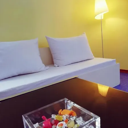 Sacred Way Modern Apartment *